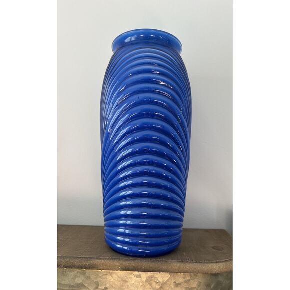 Art Deco Draped Ribbed Pleated Royal Cobalt Blue Glass Vase Vintage Iridescent - Picture 3 of 16